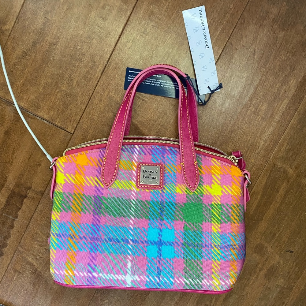 Dooney & Bourk mini hand bag